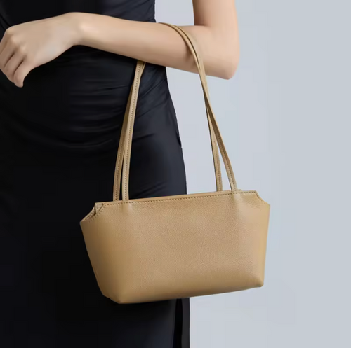 Parker E/W  Tote Greige ( 30% Off )